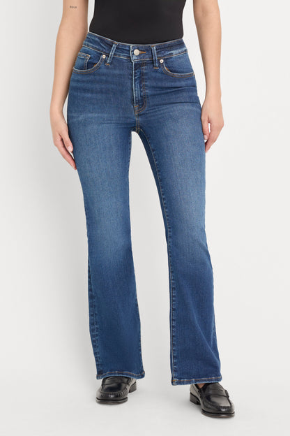 ALWAYS FITS GOOD PETITE BOOTCUT JEANS | INDIGO446