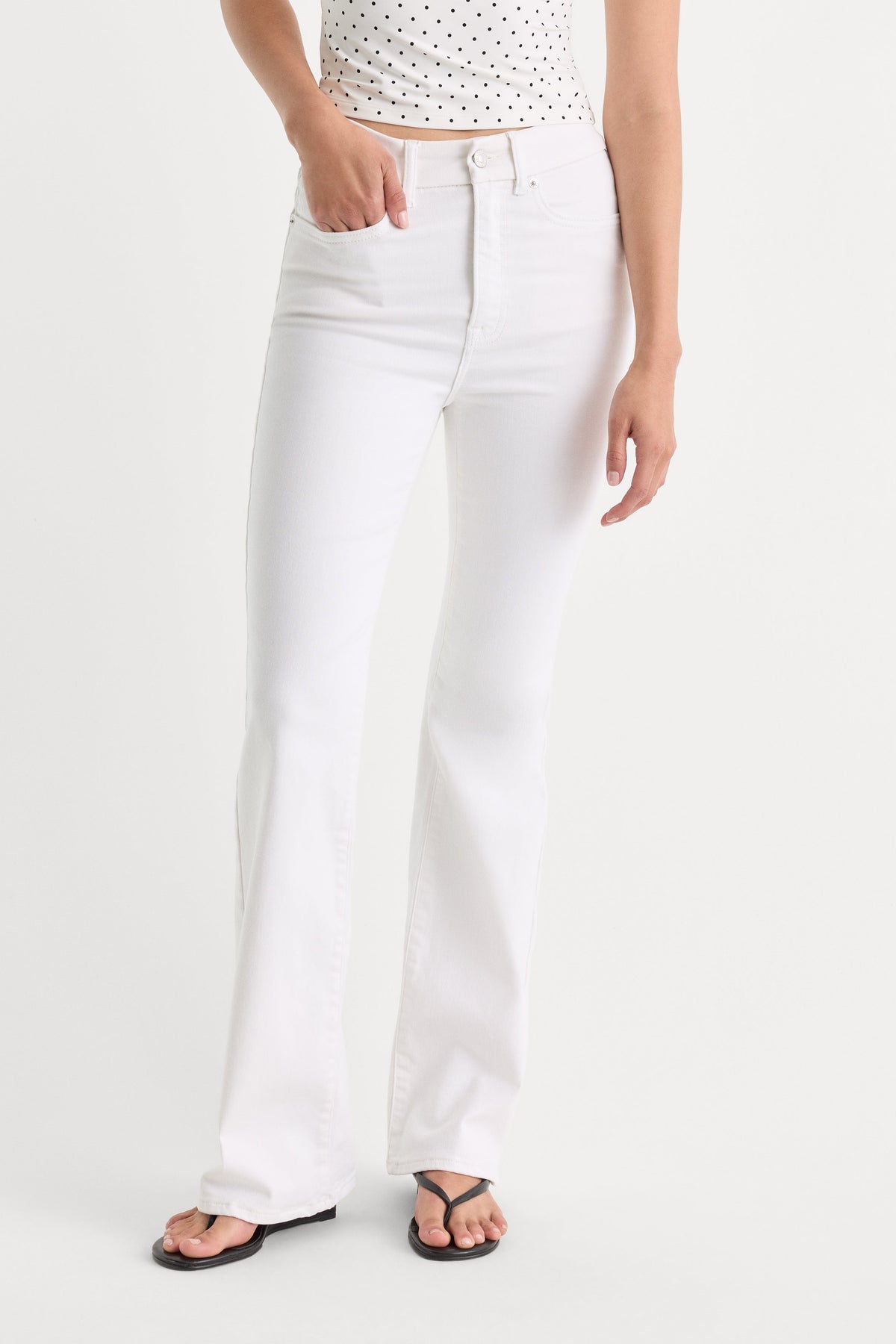 ALWAYS FITS GOOD CLASSIC BOOTCUT JEANS | WHITE