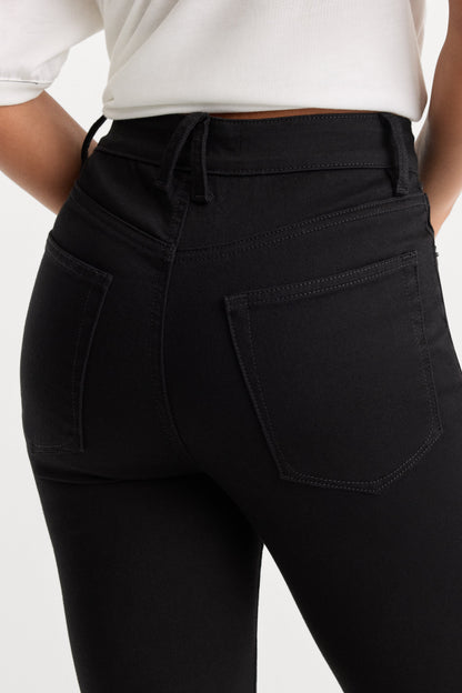 ALWAYS FITS GOOD PETITE BOOTCUT JEANS | BLACK001