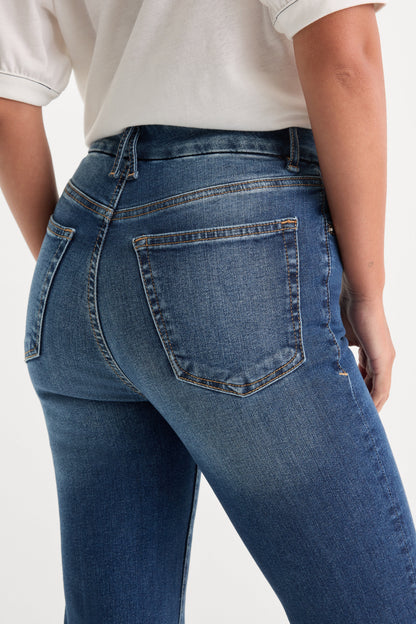 ALWAYS FITS GOOD LEGS STRAIGHT JEANS | INDIGO571