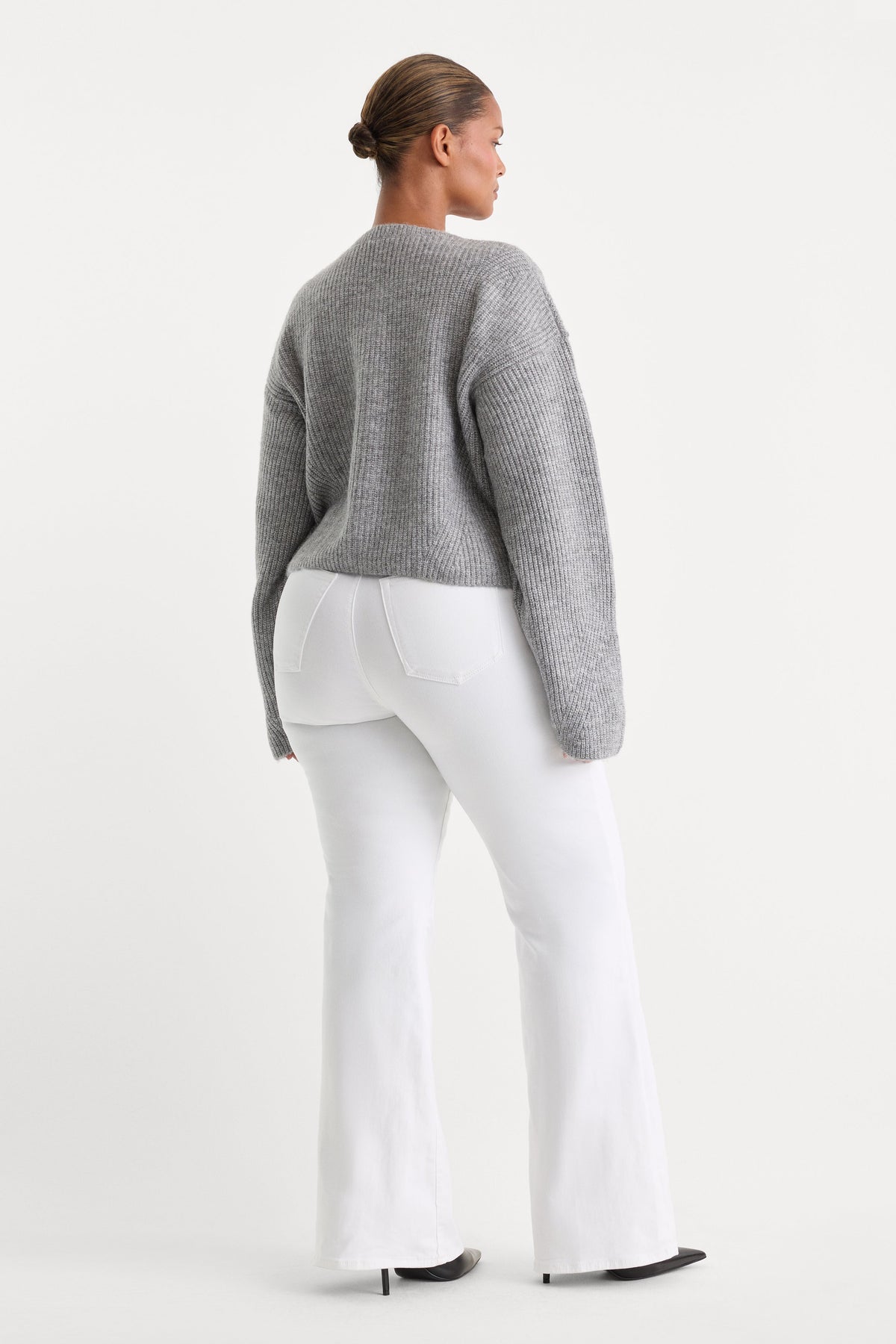 ALWAYS FITS GOOD CLASSIC BOOTCUT JEANS | WHITE